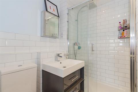 85 Bascombe Grove, Crayford, Dartford, DA1 3RH