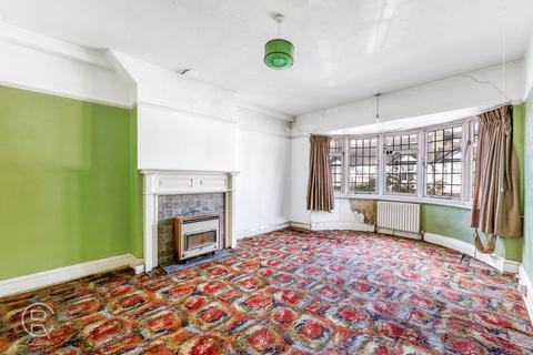 4 bedroom semi-detached house for sale, Newland Gardens, London, W13