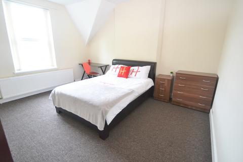 4 bedroom terraced house to rent, Mona Road, West Bridgford NG2