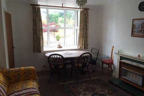 4 bedroom private hall to rent, 5 Millbank Court, Durham