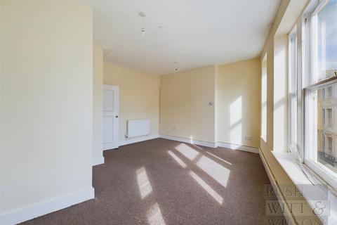 2 bedroom maisonette for sale, Claremont, Hastings