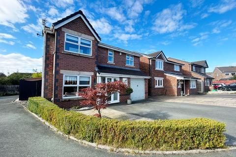 4 bedroom detached house for sale, The Clough, Ashton-in-Makerfield, Wigan, WN4 0PW