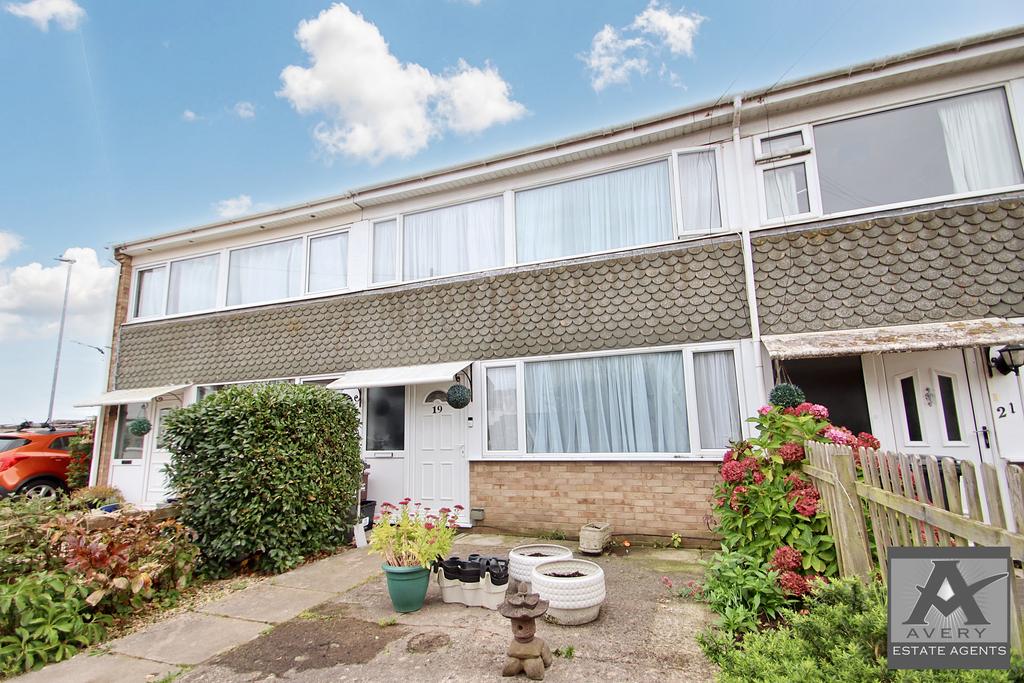 3 Bedroom Terraced House For Rent
