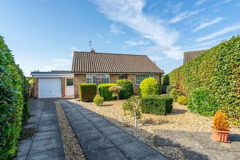 2 bedroom detached bungalow for sale, Cherry Garth, York