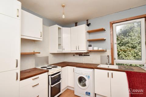 11/4 Restalrig Circus, Edinburgh, EH7 6HL