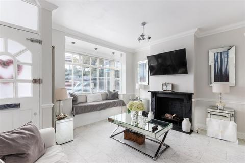 3 bedroom maisonette for sale, Rothesay Avenue, Wimbledon Chase SW20