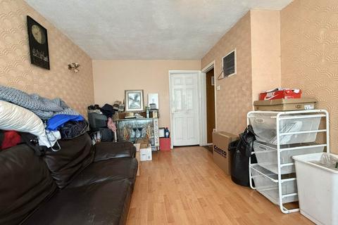 4 bedroom terraced house for sale, Flint Close, Luton LU3