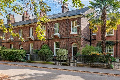 4 bedroom terraced house for sale, Gaskell Avenue, Knutsford, WA16