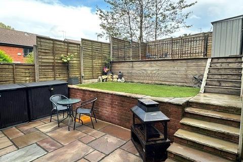 19 Ann Square, Oldham, OL4 2HP