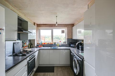 3 Latham Close, Biggin Hill, Westerham, TN16 3XD