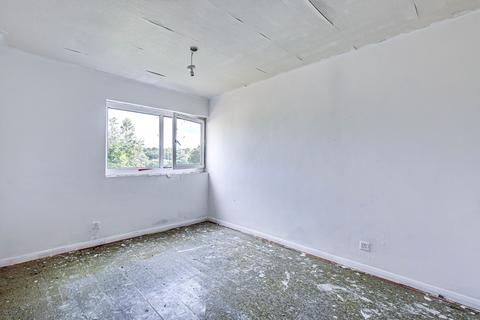 3 Latham Close, Biggin Hill, Westerham, TN16 3XD