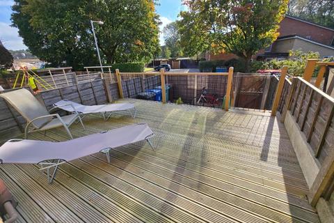 4 Bevis Green, Bury, BL9 6RQ