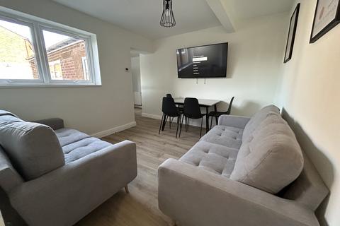 6 bedroom house to rent, Durham DH1