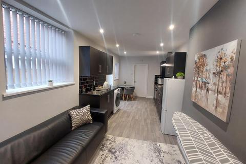 undefined, Flat 1, Albert Avenue, Hull, HU3