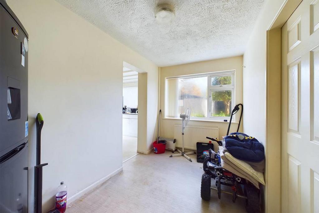 Dining room/kitchen