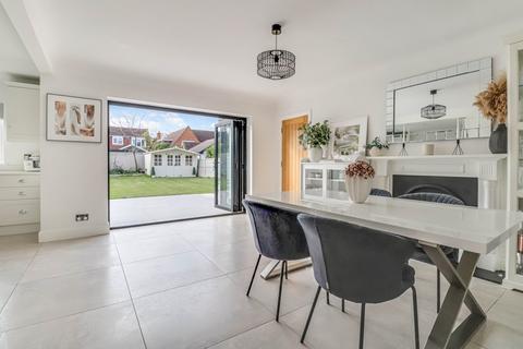 110 Burlescoombe Road, Southend-on-sea, SS1 3PS