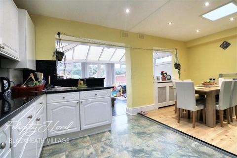 3 bedroom terraced house to rent, Charlton Park Lane, SE7