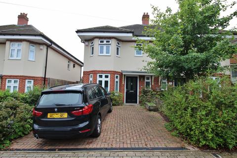 4 bedroom semi-detached house for sale, Irvine Close, Whetstone N20