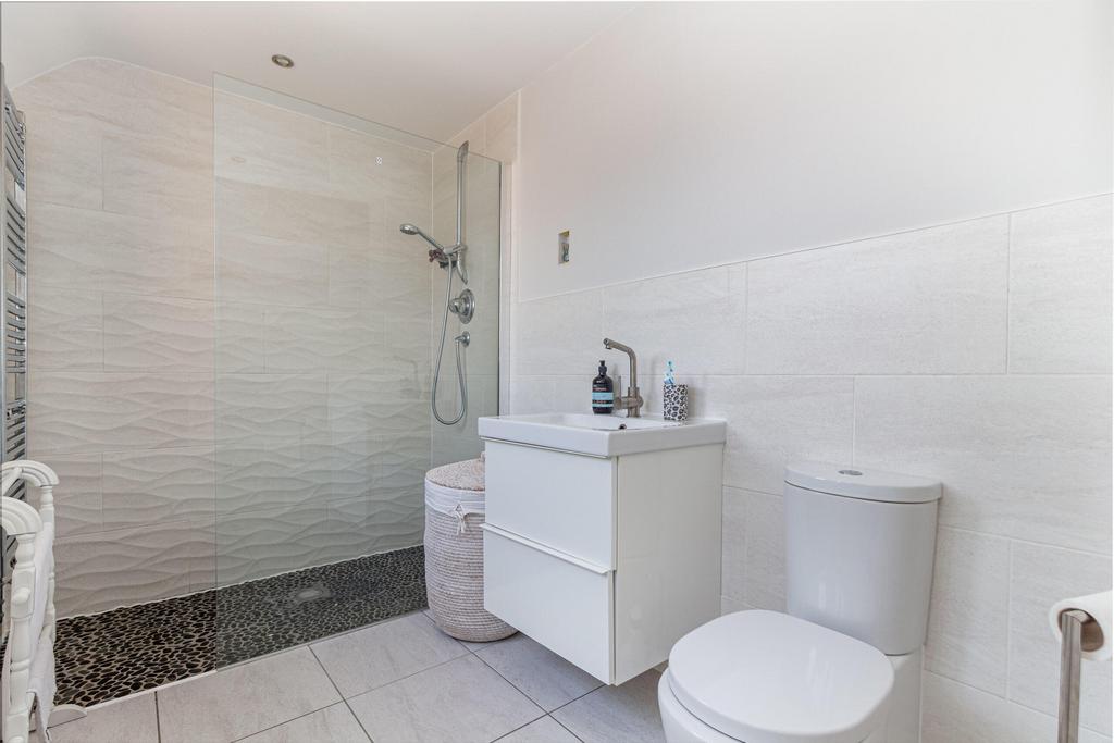 Ensuite-2