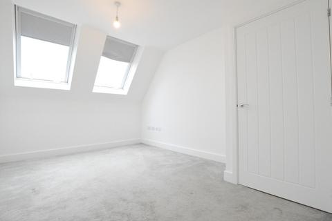 2 bedroom flat to rent, Hansell Gardens, St Albans, AL1