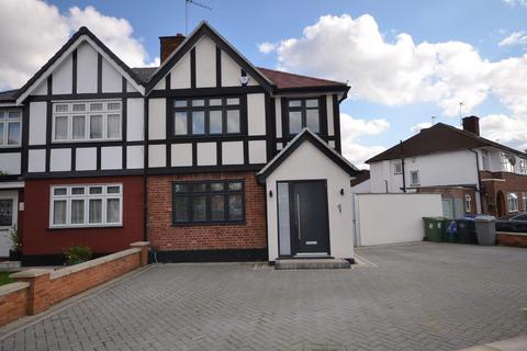 4 bedroom semi-detached house to rent, Melcombe Gardens, Harrow