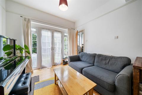 35 Clifton Park Avenue, London, SW20 8BB