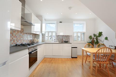 2 bedroom apartment for sale, Milkwell Yard, SE5 9PH