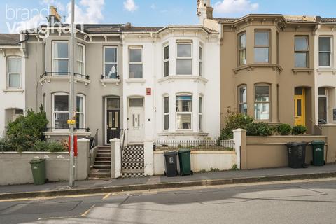 2 bedroom terraced house to rent, Queens Park Road, Brighton, East Sussex, BN2