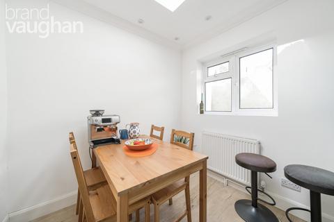 2 bedroom terraced house to rent, Queens Park Road, Brighton, East Sussex, BN2