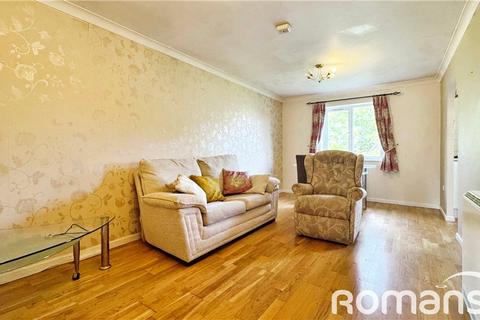 1 bedroom apartment for sale, Newcombe Rise, Yiewsley, West Drayton