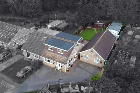 undefined, Semi-Detached House with Detached Bungalow