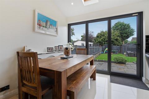 undefined, Walpole Road, Old Windsor
