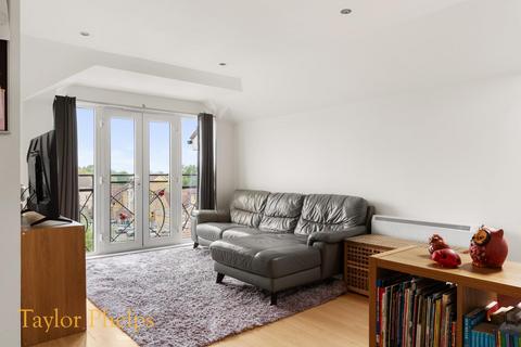 2 bedroom apartment for sale, Vancouver Road, Broxbourne EN10