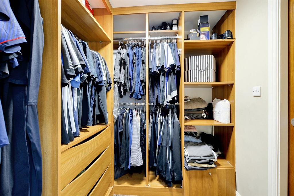 Walk in Wardrobe