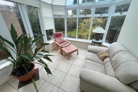 73 Cropthorne Road, Shirley, Solihull, B90 3JW