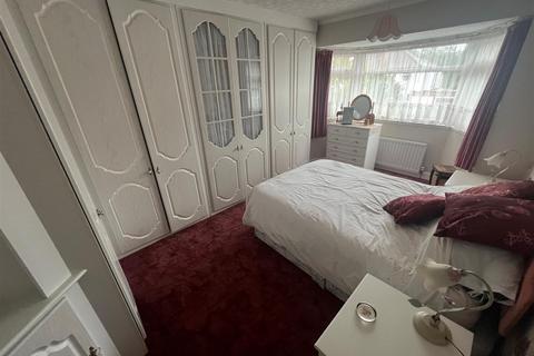 73 Cropthorne Road, Shirley, Solihull, B90 3JW