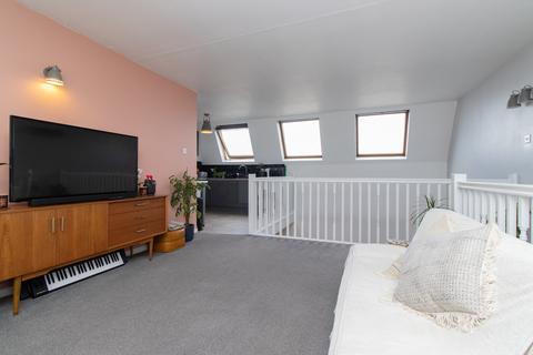 1 bedroom flat for sale, High Street, Herne Bay, CT6