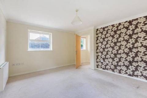 2 bedroom maisonette for sale, Aylesbury,  Buckinghamshire,  HP22