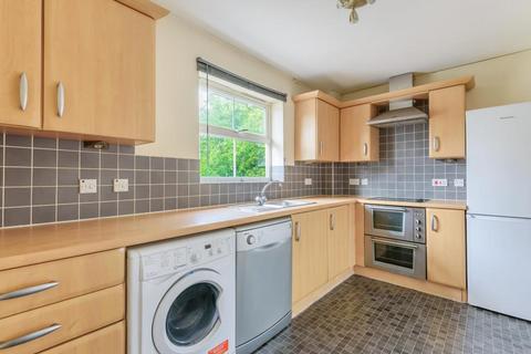 2 bedroom maisonette for sale, Aylesbury,  Buckinghamshire,  HP22