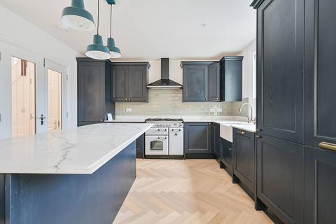 3 bedroom maisonette for sale, The Grove, Ealing Broadway, London, W5