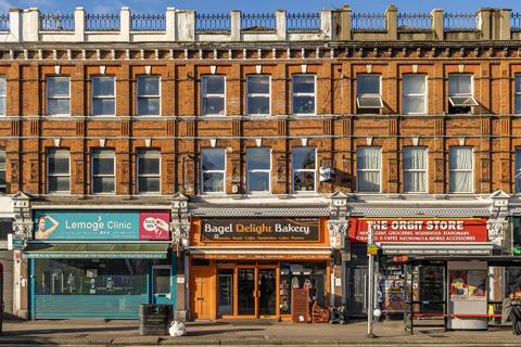 2 bedroom flat for sale, Cricklewood Broadway, Willesden Green, London, NW2