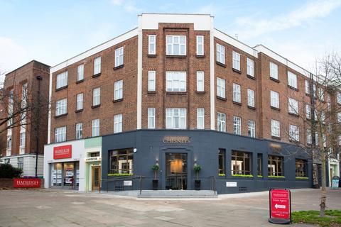 Studio to rent, Haverstock Hill, London, NW3