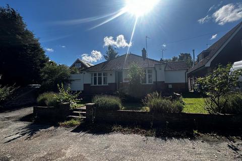 3 bedroom bungalow to rent, South Road, Faversham ME13