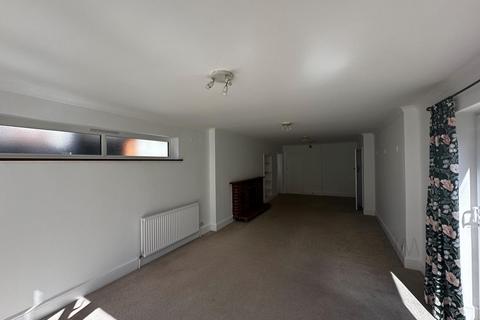 3 bedroom bungalow to rent, South Road, Faversham ME13