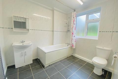 3 bedroom bungalow to rent, South Road, Faversham ME13