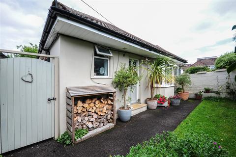 2 bedroom bungalow for sale, Parkstone, Parkstone, Poole, Dorset, BH12