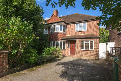 4 bedroom semi-detached house to rent, Lauderdale Drive