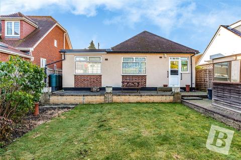 3 bedroom bungalow for sale, The Crescent, Upminster, RM14