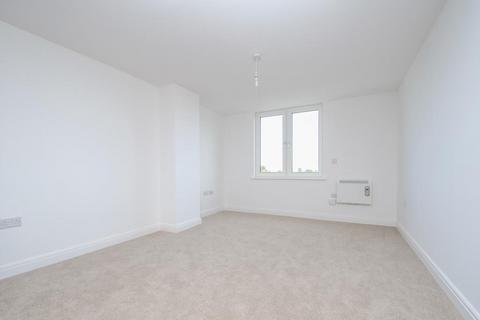 2 bedroom flat for sale, Great Western Street,  Aylesbury,  HP20