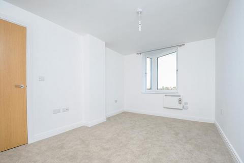 2 bedroom flat for sale, Great Western Street,  Aylesbury,  HP20